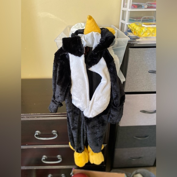 Penguin 🐧 Costume 12-18months - Picture 3 of 5